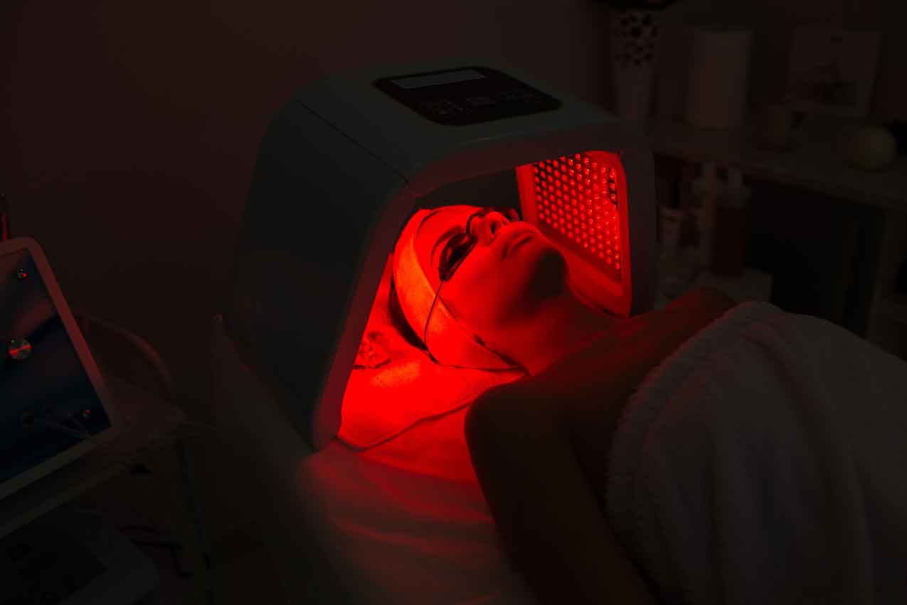 Red Light Therapy for Face and Neck